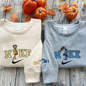 Stranger Hugs – Tee