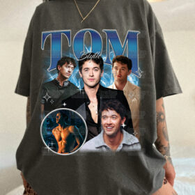 All I Want For Christmas Is For Dustin To Survive – Sweatshirt